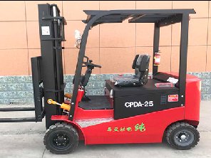 小型叉车2吨测试