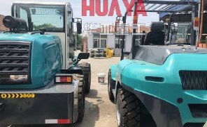 华亚叉车属具的使用