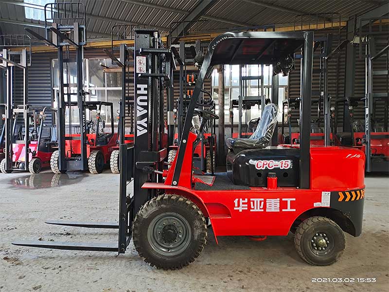 标配款3吨叉车
