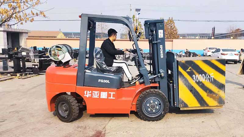 2吨-3.5吨双燃料叉车、液化石油气叉车