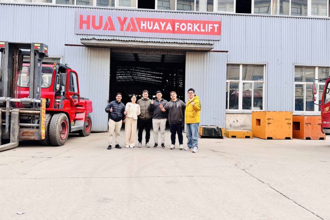 Argentinian Customer Visits HUAYA Factory