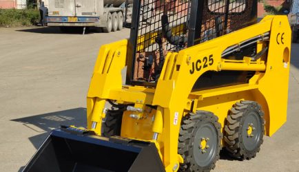 Skid Steer Loader JC25